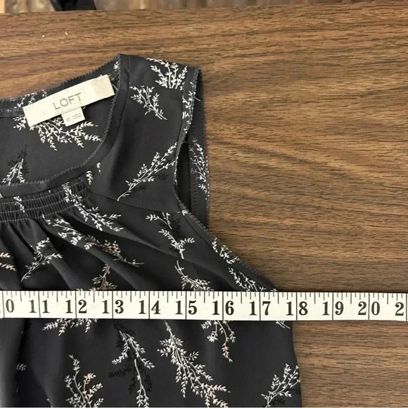 💕 Loft  top XS - Picture 8 of 9